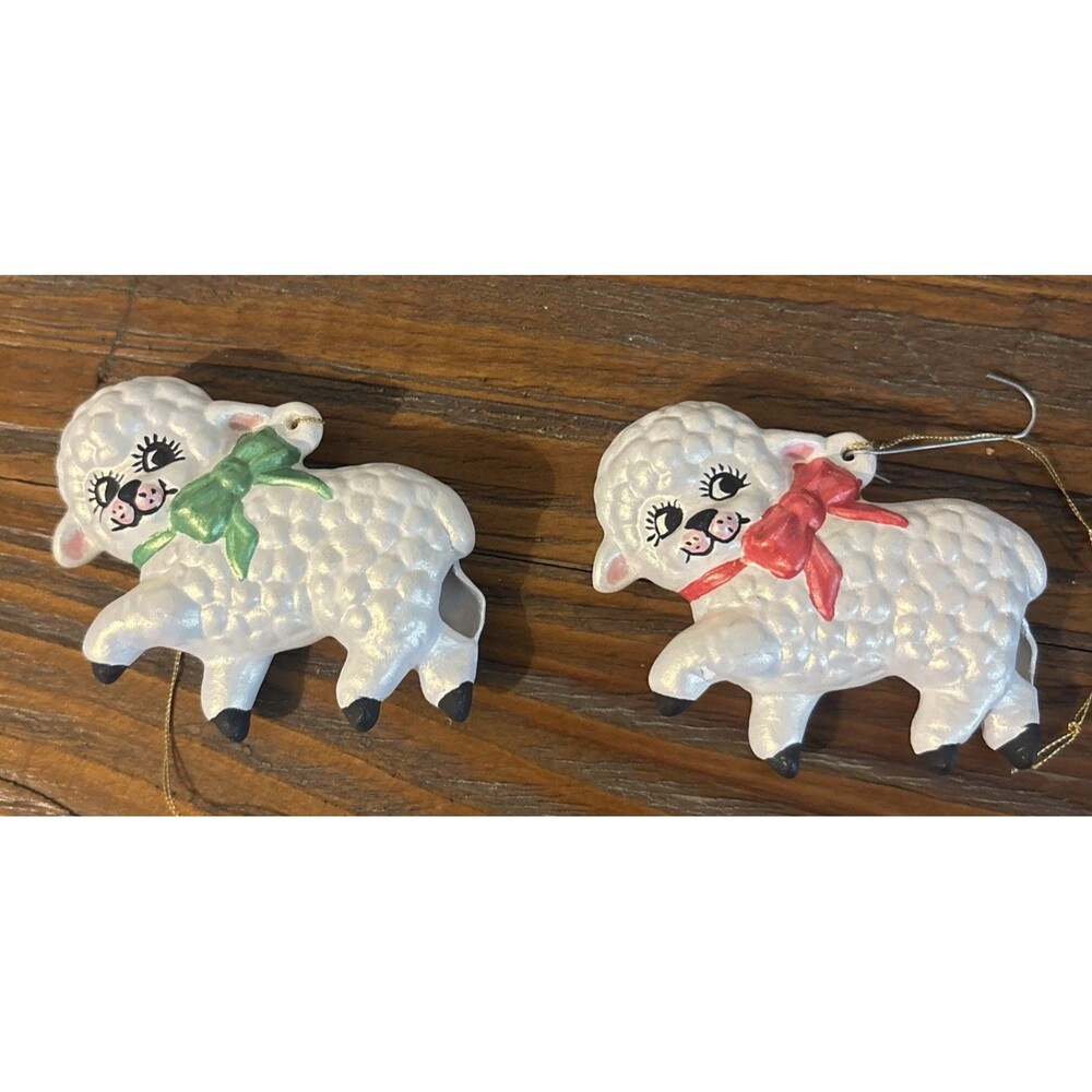 Vintage Hand Painted 2 Sheep Lamb Ornament 1985 3" Christmas or Easter 8531